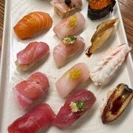 MAGURO Sushi ชิค รีพับบลิค ราชพฤกษ์