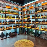 บรรยากาศ The Riddler Japanese Gastronomic Dining & Wine Bar ลุมพินี