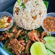 เจ้พัช ตำ ยำ ย่าง ตลาดสิริทรัพย์