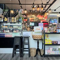 บรรยากาศ Carp cafe' sriracha