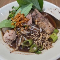 เมนูของร้าน กาลนาน ก๋วยเตี๋ยวเรือสมุนไพร ซีคอนสแควร์ ศรีนครินทร์