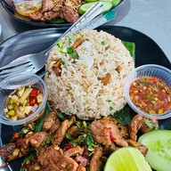 เจ้พัช ตำ ยำ ย่าง ตลาดสิริทรัพย์