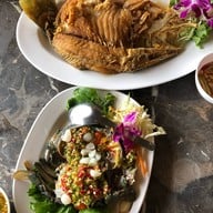 กินกับก้อย โดย ก้อยมหาชัยซีฟู้ดส์