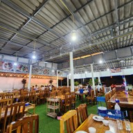 บรรยากาศ ท่าเรือลุงหมีซีฟู้ด