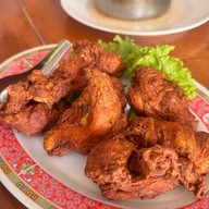 ชายหาดแก่งกระจาน