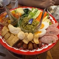 เมนูของร้าน ลำดีตี้ขัวแดง เชียงใหม่