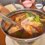 ชายหาดแก่งกระจาน