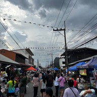 ถนนคนเดินเขมราฐ