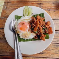 ก๋วยเตี๋ยวเรือยอดหน้า&กะเพราโบราณ เมืองทองธานี