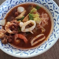 ป้าตุ่มก๋วยเตี๋ยวแกงส้ม บ้านฉาง จ.ระยอง