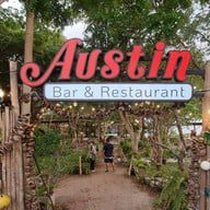 บรรยากาศ Austin Cafe