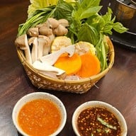 หอมรัญจวน อาหารไทย-เวียดนาม บางรัก