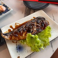 Fukuden Izakaya Tuna Ichiban Sriracha