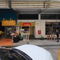 Thai Niyom Cuisine