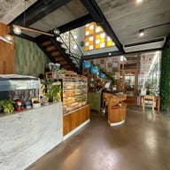 Tree Tales Cafe พัทยา นาเกลือ