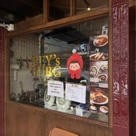 Hey's Burg สามย่าน