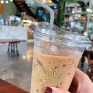 Tree Tales Cafe พัทยา นาเกลือ