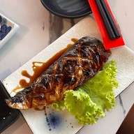 Fukuden Izakaya Tuna Ichiban Sriracha