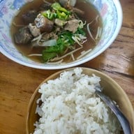 ก๋วยเตี๋ยวรสเยี่ยม (สู) สัตหีบ