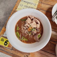 ก๋วยเตี๋ยวเรือยอดหน้า&กะเพราโบราณ เมืองทองธานี