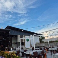 หน้าร้าน อิ่มปลาเผา พรานนก บางพรม