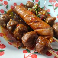 ชาลีชอบปิ้ง