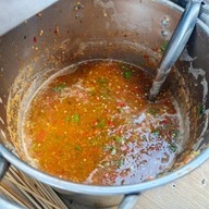 ชาลีชอบปิ้ง