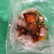 บุญเลิศ บะหมี่เกี๊ยวหมูย่างซีอิ๊ว สาขาถนนสิรินธร