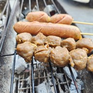 ชาลีชอบปิ้ง