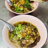 ก๋วยเตี๋ยวเป็ดตุ๋น นนทบุรี