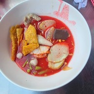 เย็นตาโฟหน้าออมสิน