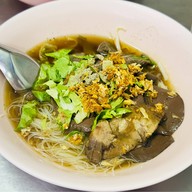 ก๋วยเตี๋ยวเป็ดตุ๋น นนทบุรี