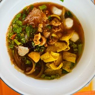 เมนูของร้าน ร้านก๋วยเตี๋ยวหล่ายโต้ง