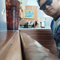 homlamoon cafe
