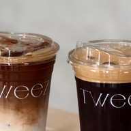 Tweez Coffee สาขาคลังอาวุธ, อุบลฯ