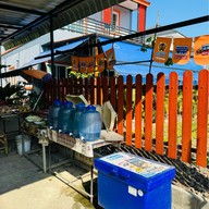 ร้านก๋วยเตี๋ยวหล่ายโต้ง