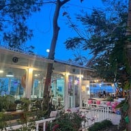 Models Beach Cafe’