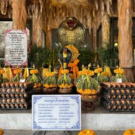 บรรยากาศ ศาลเจ้าพ่อเห่าดง