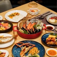 Skyline Restaurant Avani+ Riverside Bangkok Hotel