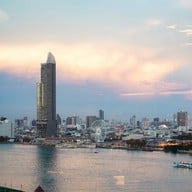 Skyline Restaurant Avani+ Riverside Bangkok Hotel