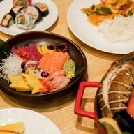 Skyline Restaurant Avani+ Riverside Bangkok Hotel