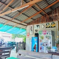 บรรยากาศ ครัวต้นสัก
