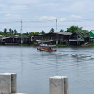 วัดแสงสิริธรรม