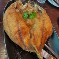 Rongsi Pochana (โรงสีโภชนา) Velaa Sindhorn Village Langsuan