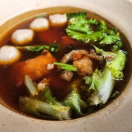 เมนูของร้าน เจ๊เก๋ ก๋วยเตี๋ยวเป็ดท่าฉลอมสาขามหาชัย มหาชัย