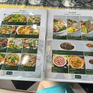ร้านกินอะไรดี - (ส้มตำ,ไก่ย่าง,ผัดไท,ทอด,ต้ม,ผัด,แกง,สเต็ก,สปาเก็ตตี้,ของทานเล่น,น้ำ,นม,ปั่น,กาแฟ,โซ ศรีราชา (สำนักงานใหญ่)