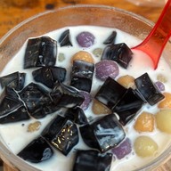 บัวลอย ขนมหวาน หลานกะธิ The camping ground