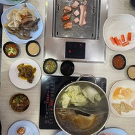 ไก่จ๋าส้มตำ&ชาบูปิ้งย่าง