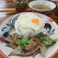ก๋วยเตี๋ยวต้มยำกากหมูสูตรโบราณ ถนนกาญจนาภิเษก