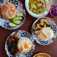 กะเพราขุนช้าง บางขุนนนท์ บางขุนนนท์